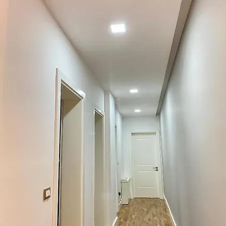 Reina Lejlighed Durrës